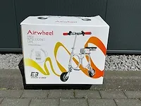 Airwheel backpack elektrische mini e-scooter - afbeelding 3 van  13