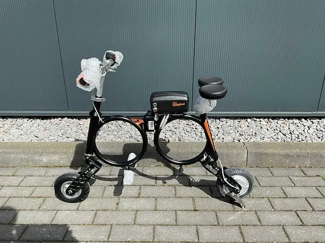 Airwheel backpack elektrische mini e-scooter - afbeelding 1 van  13