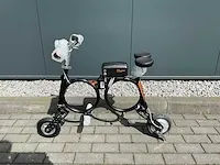 Airwheel backpack elektrische mini e-scooter - afbeelding 1 van  13
