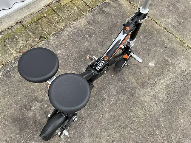 Airwheel e6 opvouwbare elektrische fiets - afbeelding 7 van  9