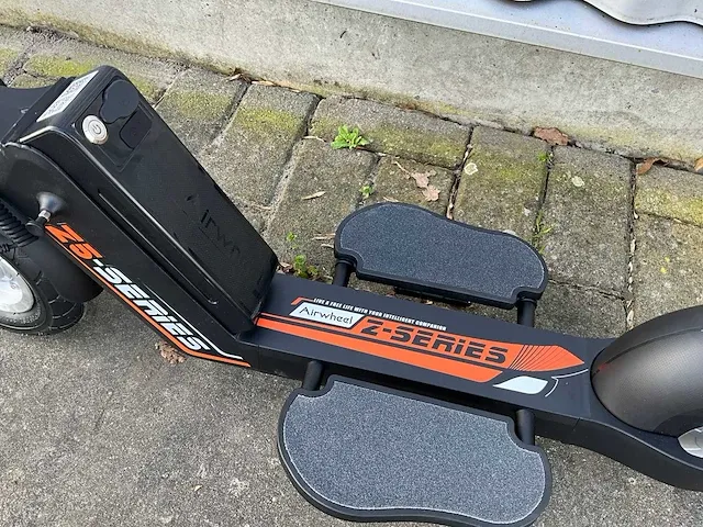 Airwheel z5 urban e-scooter - afbeelding 8 van  13