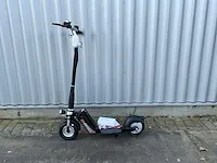 Airwheel z5 urban e-scooter - afbeelding 11 van  13