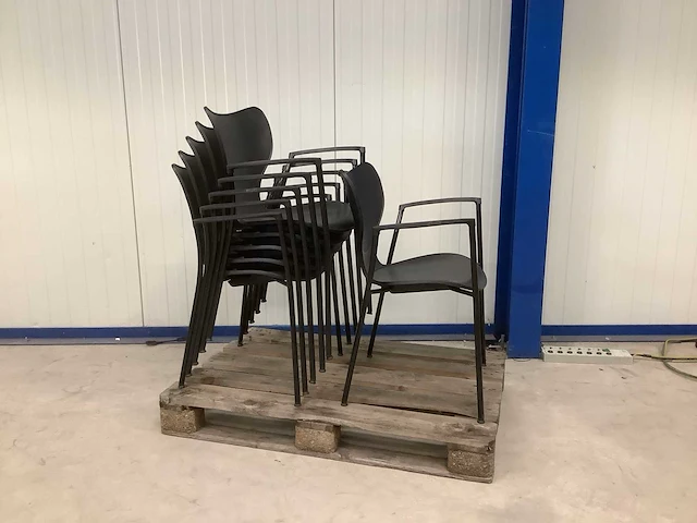 Akaba wachtkamer stoelen (6x) - afbeelding 1 van  2
