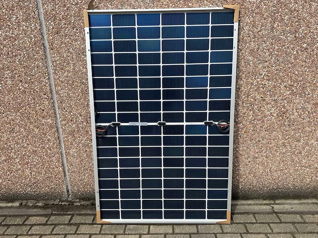 Akcome - set van 108 zonnepanelen (430 wp) - goodwe 36k omvormer - afbeelding 4 van  10