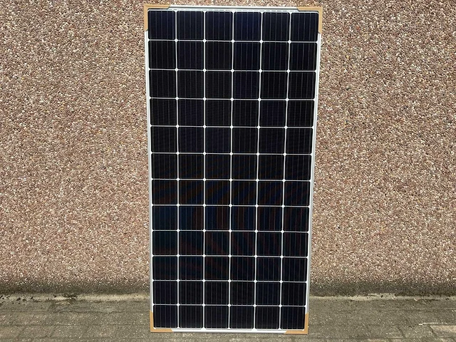 Akcome - set van 24 zonnepanelen (370 wp) met 8 kw omvormer - afbeelding 2 van  8