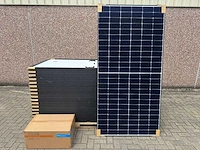 Akcome - set van 33 zonnepanelen met 12 kw omvormer - afbeelding 1 van  9
