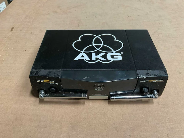 Akg switch - afbeelding 1 van  3