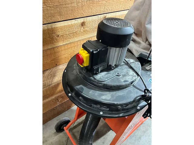 Akita - abs 2000 stofafzuiging - afbeelding 2 van  3