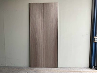 Akoestisch wandpaneel - 2800x60mm - walnoot (12x) - afbeelding 2 van  6