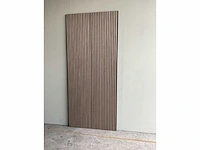 Akoestisch wandpaneel - 2800x60mm - walnoot (12x) - afbeelding 3 van  6