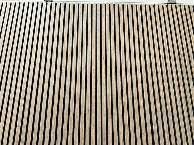 Akoestisch wandpaneel - grijs eiken - 2800x600x21mm (8x) - afbeelding 4 van  7
