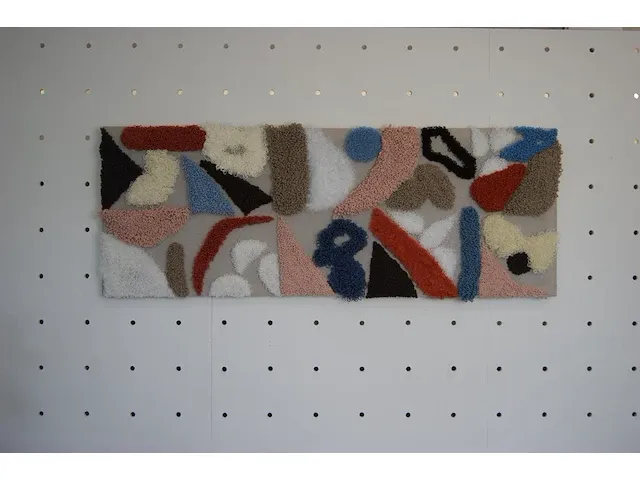 Akoestisch wandpaneel met textielkunst "pastel" 196 x 76 x 5 cm. gepuncht met diverse garens. verkoopprijs ... - afbeelding 2 van  2