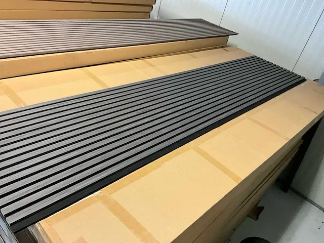 Akoestische wandpanelen - zwart eiken - wanddecoratie (4x) - afbeelding 4 van  10