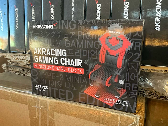 Akraracing gaming chair doos met 60 miniature nano block bouwsets (9x) - afbeelding 1 van  4