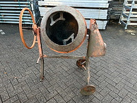 Al-ko 1401 betonmolen - afbeelding 1 van  7