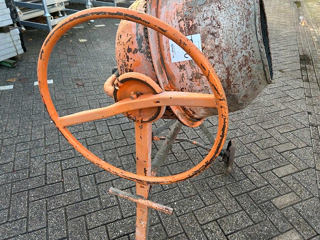 Al-ko 1401 betonmolen - afbeelding 3 van  7