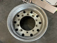 Alcoa vrachtwagen velg - afbeelding 4 van  5