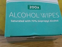 Alcohol doekjes per stuk verpakt 200st in doos 10 doos - afbeelding 1 van  9