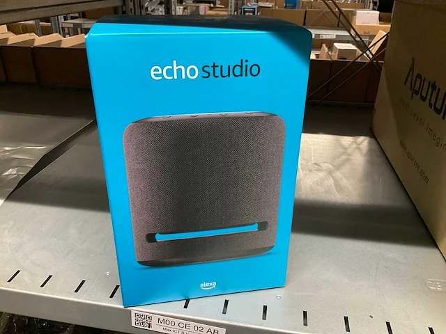 Alexa echo studio smart speaker - afbeelding 1 van  4