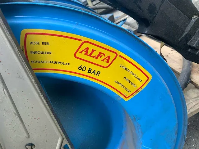 Alfa 60 pneumatische olie haspels op 1 rails (8x) - afbeelding 2 van  12