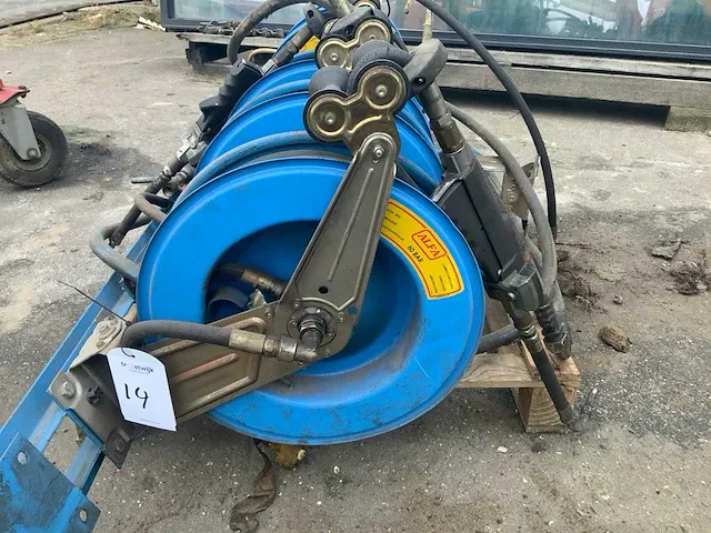 Alfa 60 pneumatische olie haspels op 1 rails (8x) - afbeelding 5 van  12