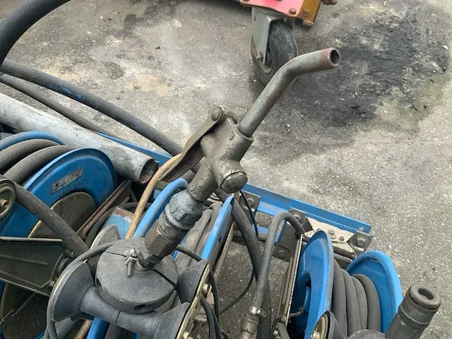 Alfa 60 pneumatische olie haspels op 1 rails (8x) - afbeelding 9 van  12