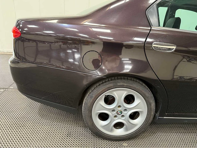 Alfa romeo - 166 - v6 24v - personenauto - 2000 - afbeelding 11 van  26