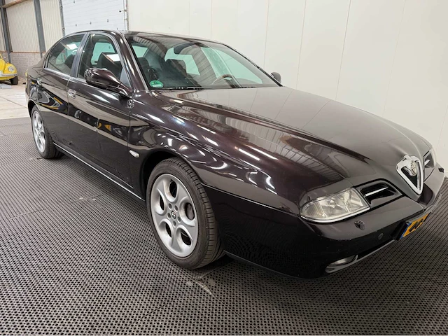Alfa romeo - 166 - v6 24v - personenauto - 2000 - afbeelding 25 van  26