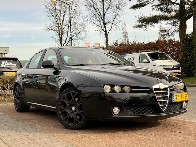 Alfa romeo - 2006 - 159 - 2.2 jts distinctive - 74-tk-br - afbeelding 8 van  15
