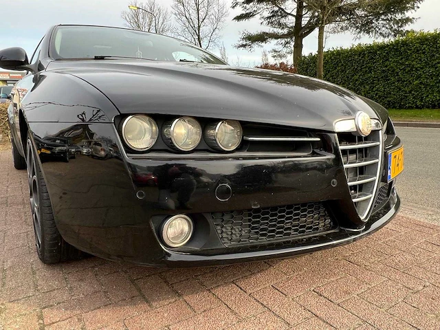 Alfa romeo - 2006 - 159 - 2.2 jts distinctive - 74-tk-br - afbeelding 9 van  15