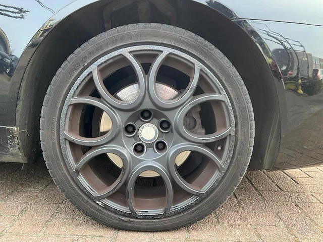 Alfa romeo - 2006 - 159 - 2.2 jts distinctive - 74-tk-br - afbeelding 15 van  15