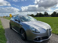 Alfa romeo - 2015 - giulietta - 2.0 jtdm exclusive - 7-zps-55 - afbeelding 8 van  14
