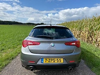 Alfa romeo - 2015 - giulietta - 2.0 jtdm exclusive - 7-zps-55 - afbeelding 11 van  14