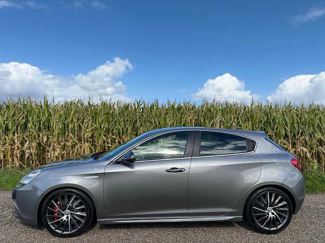 Alfa romeo - 2015 - giulietta - 2.0 jtdm exclusive - 7-zps-55 - afbeelding 13 van  14