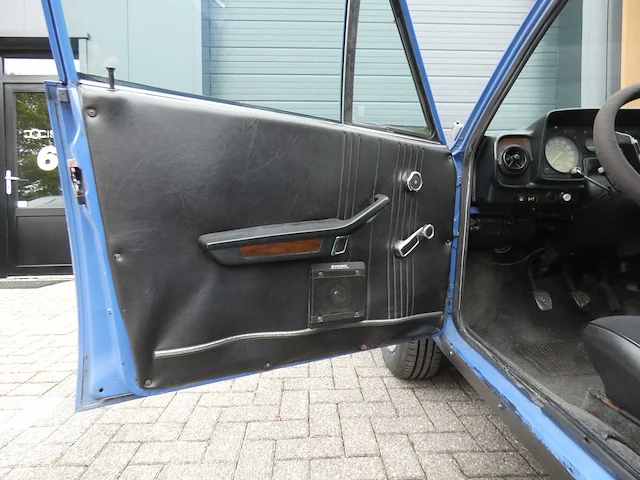 Alfa romeo - alfetta - classic cars >15 - afbeelding 14 van  36