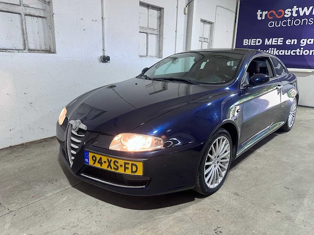 Alfa romeo - gt coupe - 2.0 jts dist. automaat - 94-xs-fd - afbeelding 1 van  19