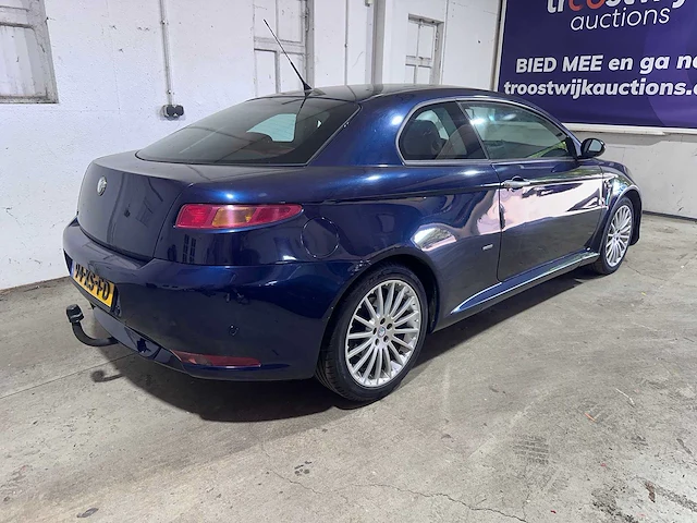Alfa romeo - gt coupe - 2.0 jts dist. automaat - 94-xs-fd - afbeelding 15 van  19