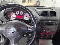 Alfa romeo - gt coupe - 2.0 jts dist. automaat - 94-xs-fd - afbeelding 19 van  19