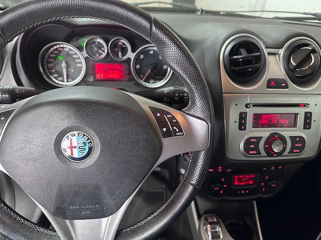 Alfa romeo - mito - 1.3 jtdm eco essent. - 22-pzv-5 - afbeelding 2 van  20
