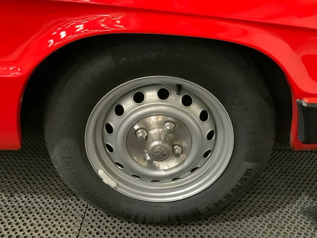 Alfa romeo - spider 1.6 - oldtimer - 1984 - afbeelding 28 van  37