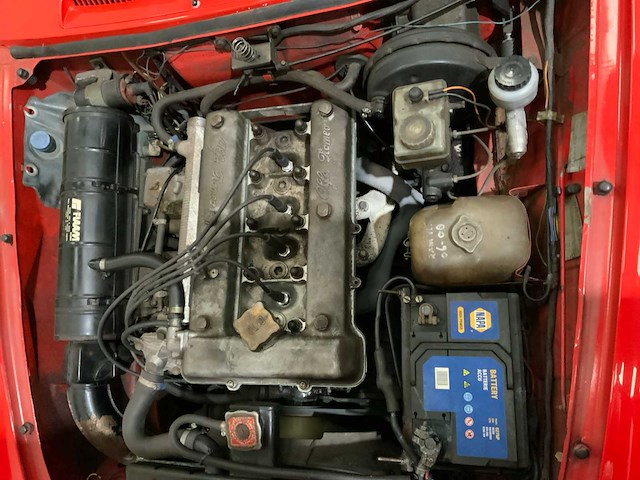 Alfa romeo - spider 1.6 - oldtimer - 1984 - afbeelding 20 van  37