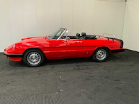 Alfa romeo - spider 1.6 - oldtimer - 1984 - afbeelding 37 van  37