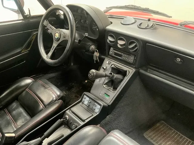 Alfa romeo - spider 2.0 - 1987 - afbeelding 4 van  18