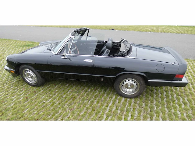 Alfa romeo - spider graduate - 2.0 veloce - youngtimer > 15 - afbeelding 35 van  35