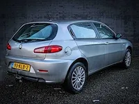 Alfa romeo 147 - 2.0 t.spark business pro selespeed 93-klb-2 - afbeelding 12 van  21