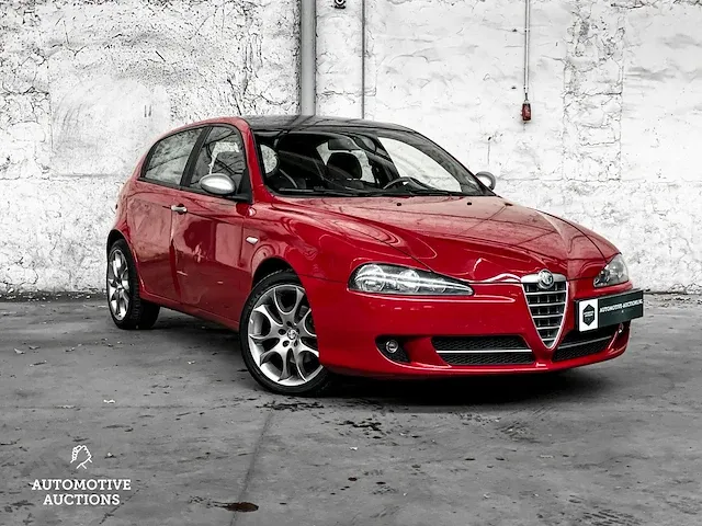 Alfa romeo 147 1.6 ts blackline ii 105pk 2007 -orig. nl- 60-xr-zn - afbeelding 43 van  45