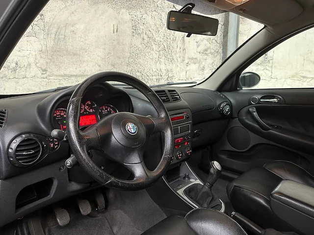 Alfa romeo 147 1.6 ts business 105pk 2008 - afbeelding 30 van  63
