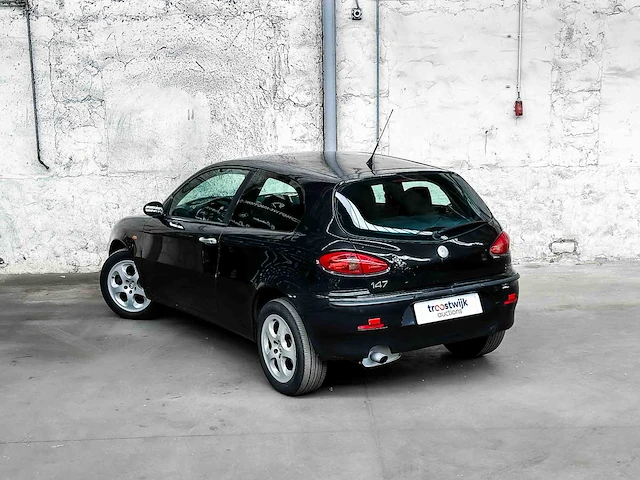 Alfa romeo 147 1.6 ts impression 105pk 2004, 09-ph-kf - afbeelding 6 van  35
