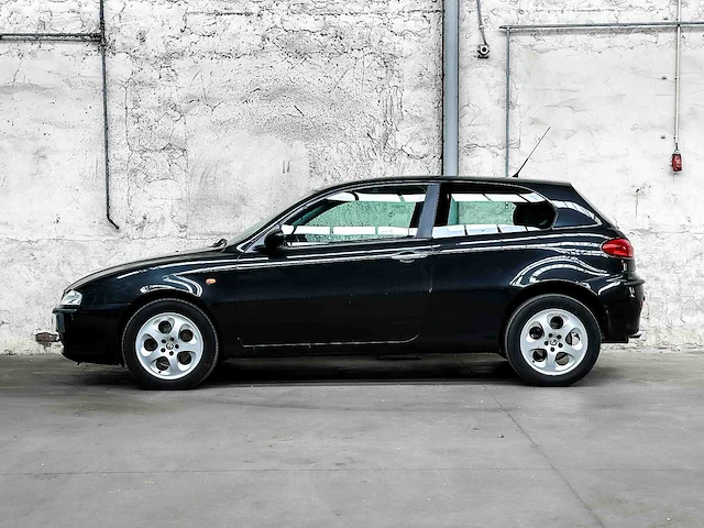 Alfa romeo 147 1.6 ts impression 105pk 2004, 09-ph-kf - afbeelding 7 van  35