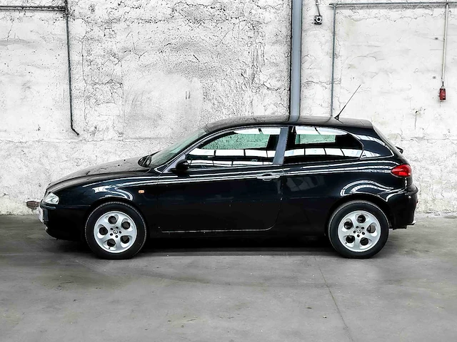 Alfa romeo 147 1.6 ts impression 105pk 2004, 09-ph-kf - afbeelding 8 van  35
